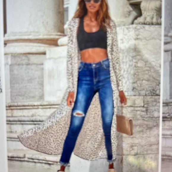 NWT Animal Print Long Sleeve Maxi Dress - S - Picture 4 of 8